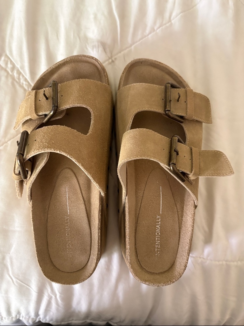 Platform sandals - Picture 2 of 4